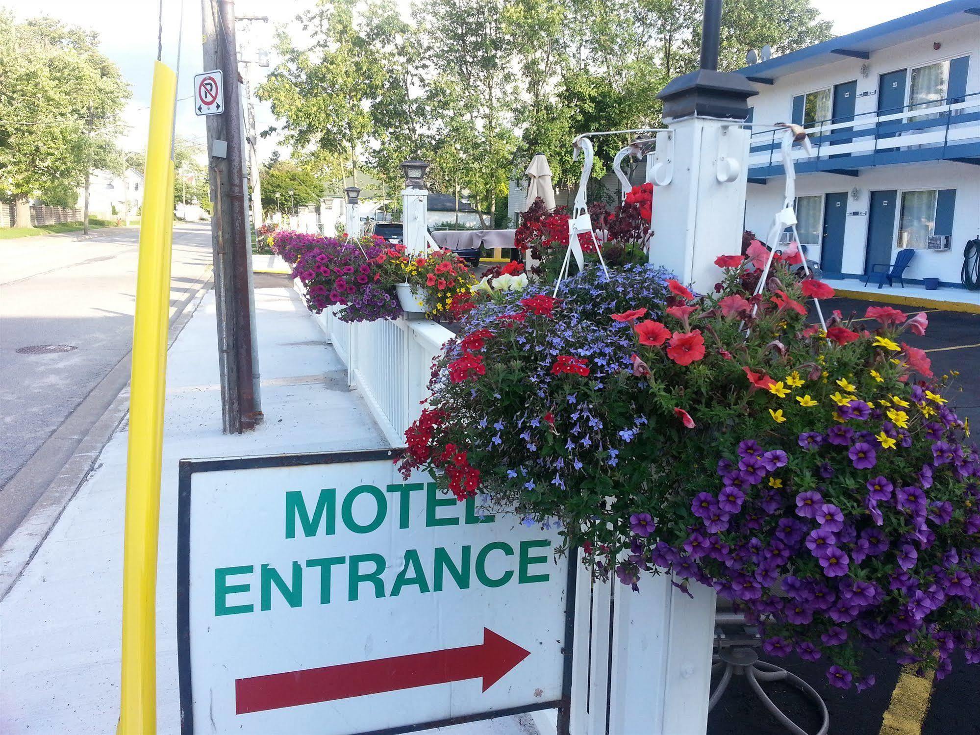 Niagara Parkway Court Motel Exterior foto